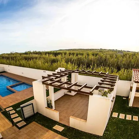 Baleal: Close To The Sea + Pool Appartement