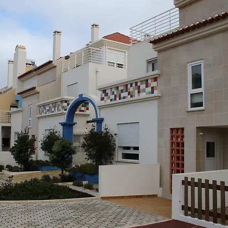 Baleal: Close To The Sea + Pool Appartement